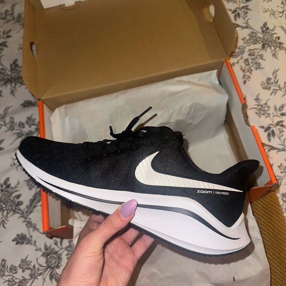 Nike Black Zoom Vomero 14 Running Shoes